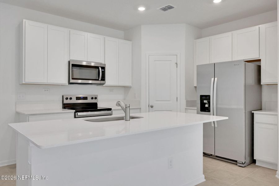 Furnished interior view inside a new home in , Middleburg (Image 7).