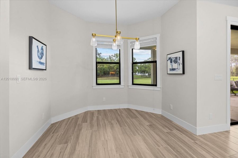 Spacious, unfurnished interior of a new home in , Fort Pierce (Image 18).
