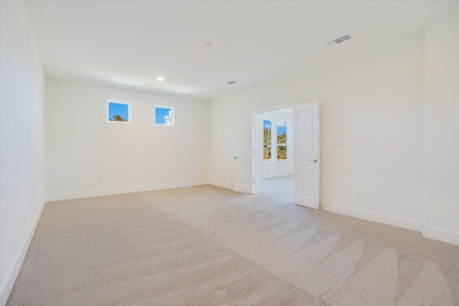 Spacious, unfurnished interior of a new home in Leander Estates, Leander (Image 22).