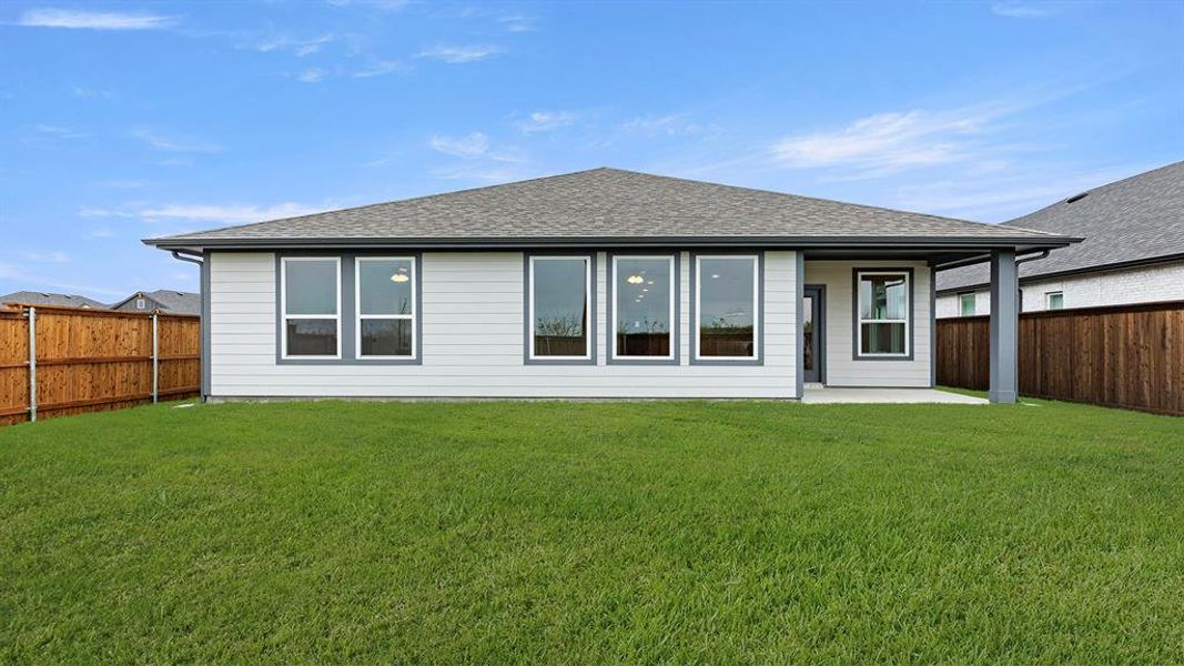 26. 3131 Duck Heights - Back