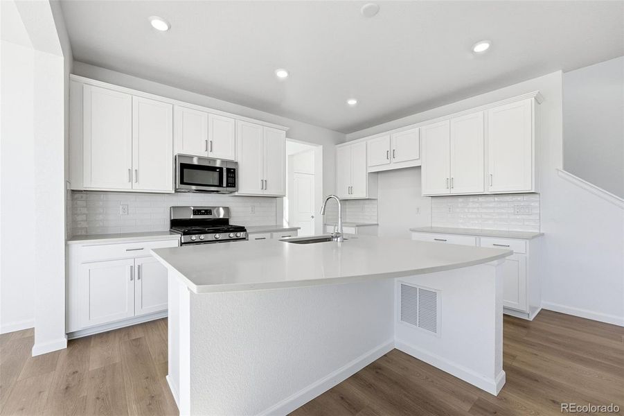 16468 W 92nd Place ~ Ready Now