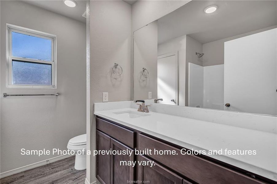 **Photos are sample photos of similar plan. Colors and features might vary**