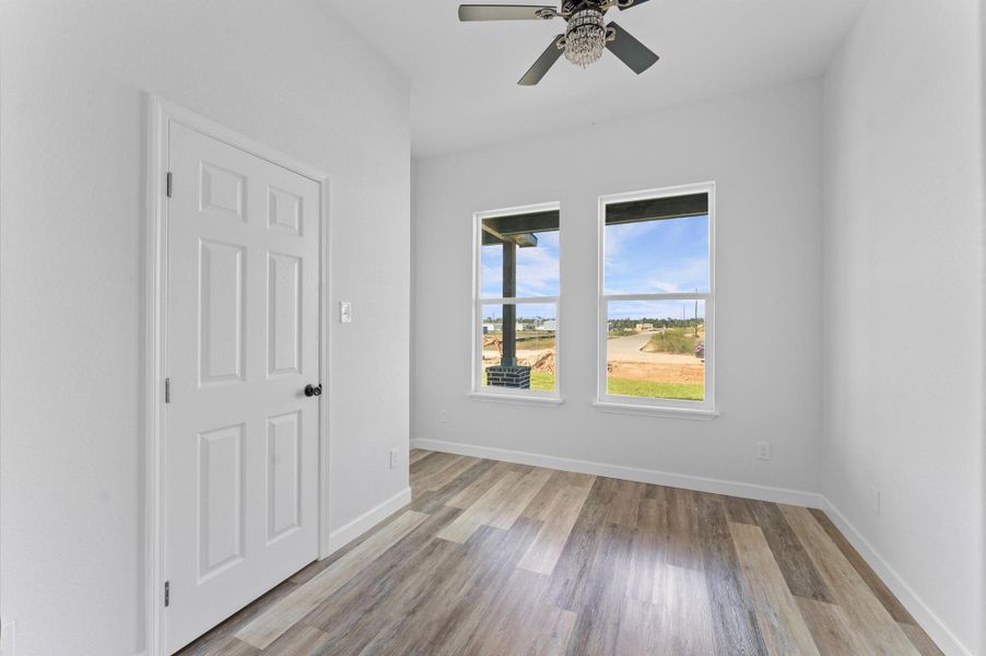 Spacious, unfurnished interior of a new home in , Huffman (Image 25).