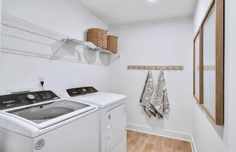 Representative interior finishes for a home built from the Newberry by Pulte Homes in Hunters Creek, Flowery Branch (Image 18).