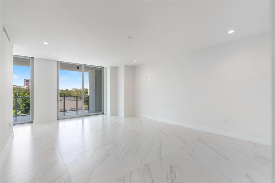 18-495 E Royal Palm Road #402-108 18-495 E Royal Palm Road #402-108