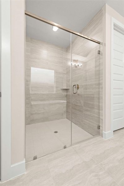 Representative image. Features, selections and colors may vary.