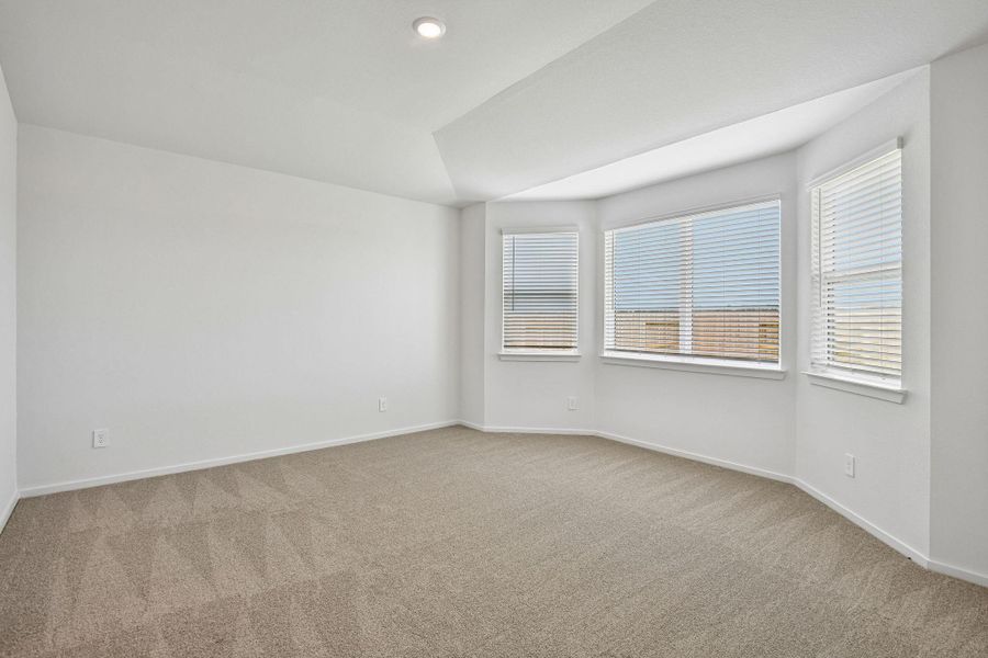 Spacious, unfurnished interior of a new home in Riviera Pines - Premier Series, Huffman (Image 21).