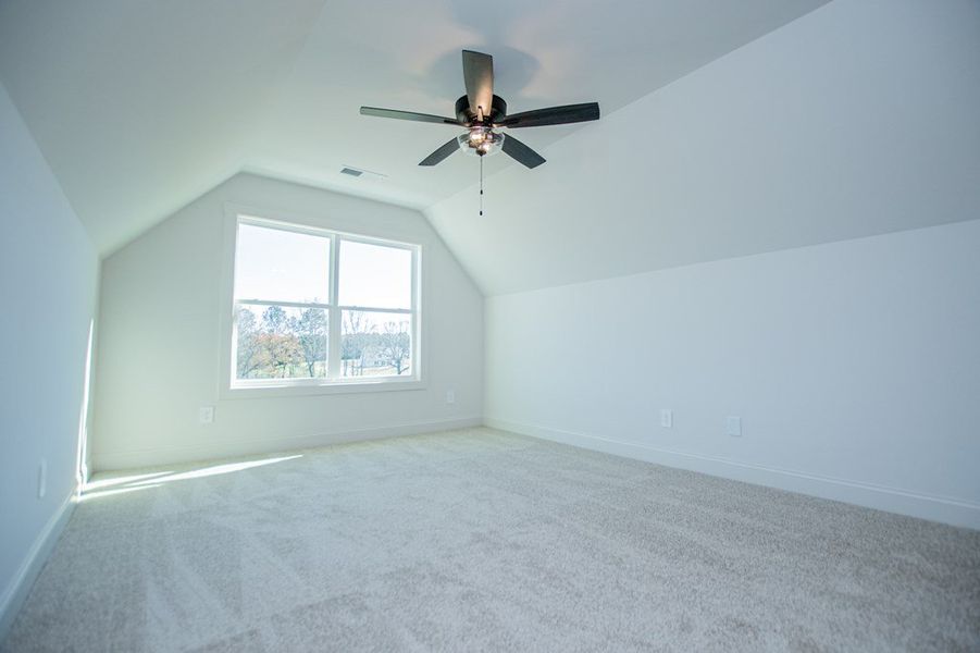 Spacious, unfurnished interior of a new home in The Reserve at Red Oaks, Carrollton (Image 38).