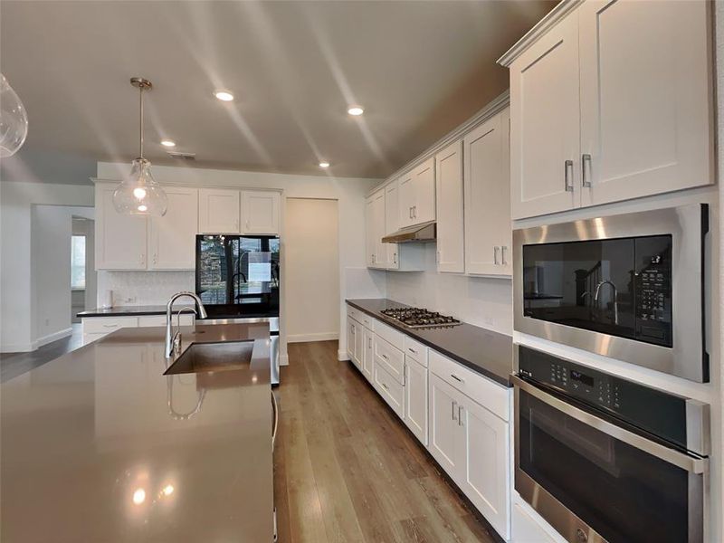 Furnished interior view inside a new home in The Ridge at Northlake 60s, Northlake (Image 9). Furnished interior view inside a new home in The Ridge at Northlake 60s, Northlake (Image 9).
