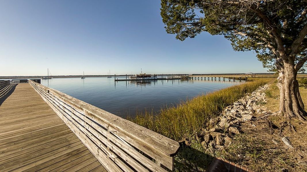 Natural landscape and outdoor views near Esplanade at St. Marys in St. Marys (Image 54).