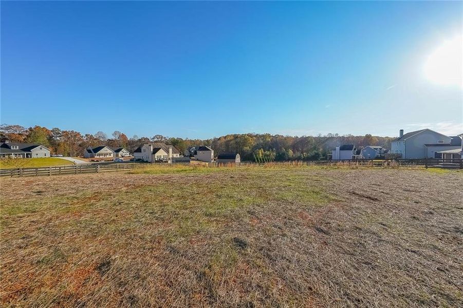 Exterior details and patio area of a home in , Dawsonville (Image 19).