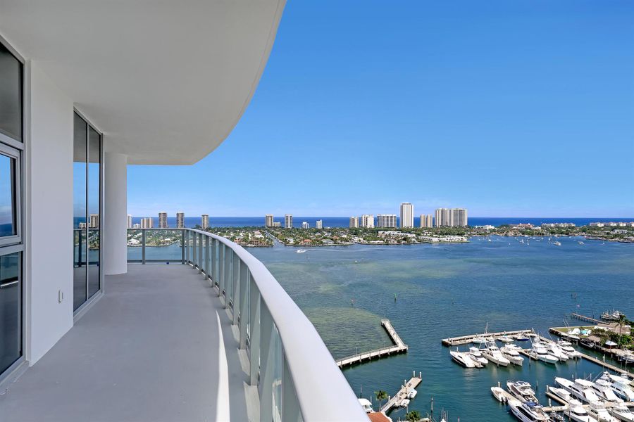 Image 50 of a home in .