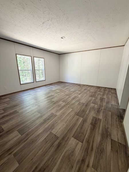 Spacious, unfurnished interior of a new home in , Round O (Image 11).