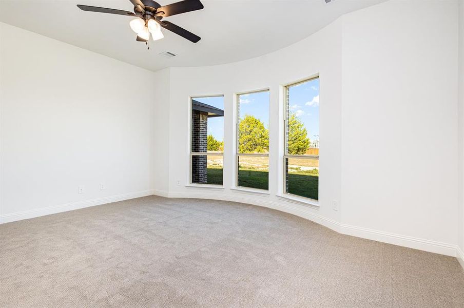 Spacious, unfurnished interior of a new home in Sagebrush Addition, Midlothian (Image 13).