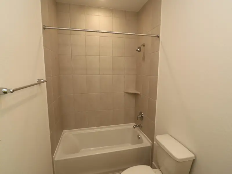 Furnished interior view inside a new home in Lago Mar, Santa Fe (Image 9). Furnished interior view inside a new home in Lago Mar, Santa Fe (Image 9).