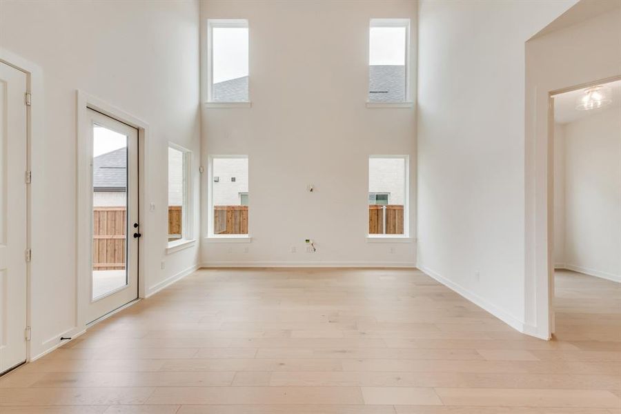 Spacious, unfurnished interior of a new home in The Grove Frisco - 40' Lots, Frisco (Image 24). Spacious, unfurnished interior of a new home in The Grove Frisco - 40' Lots, Frisco (Image 24).