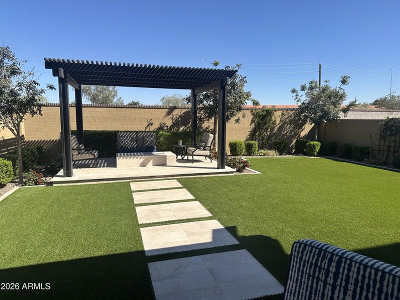 Res 4 Model Rear Yard 2