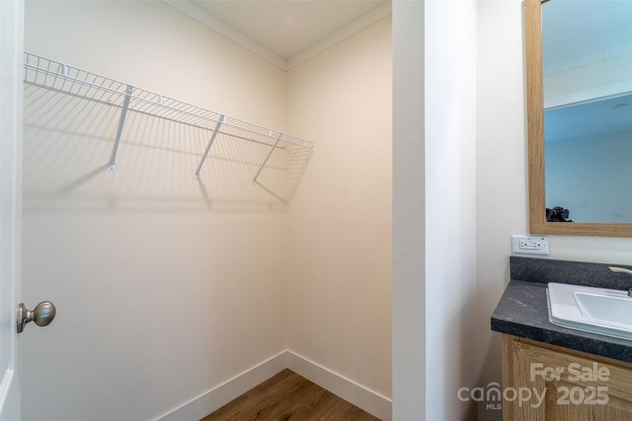 Spacious, unfurnished interior of a new home in , Hayesville (Image 32).