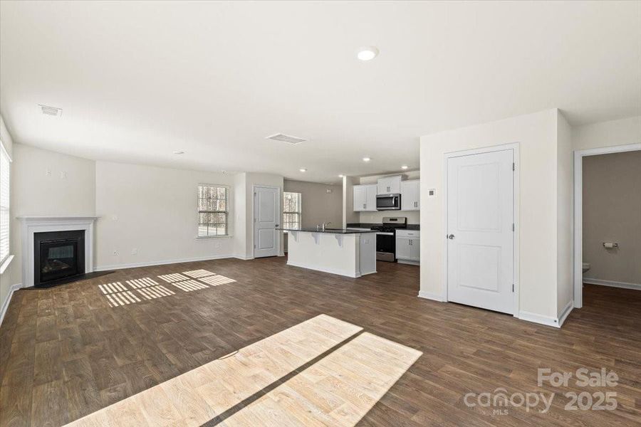 Spacious, unfurnished interior of a new home in , York (Image 21).