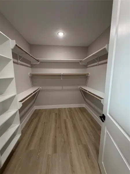 Spacious, unfurnished interior of a new home in , Spring (Image 22).