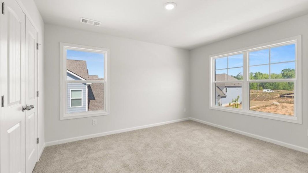 Spacious, unfurnished interior of a new home in Butner Estates, South Fulton (Image 28).