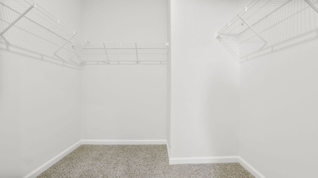 Spacious, unfurnished interior of a new home in Foxbank, Gray Court (Image 31).