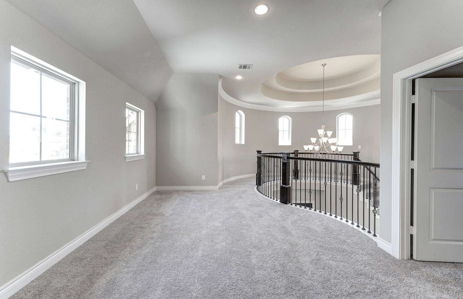 Spacious, unfurnished interior of a new home in Artavia 70′, Conroe (Image 37).
