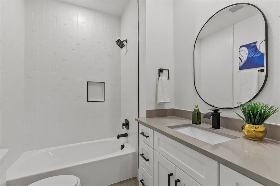 Furnished interior view inside a new home in , Grand Prairie (Image 23).