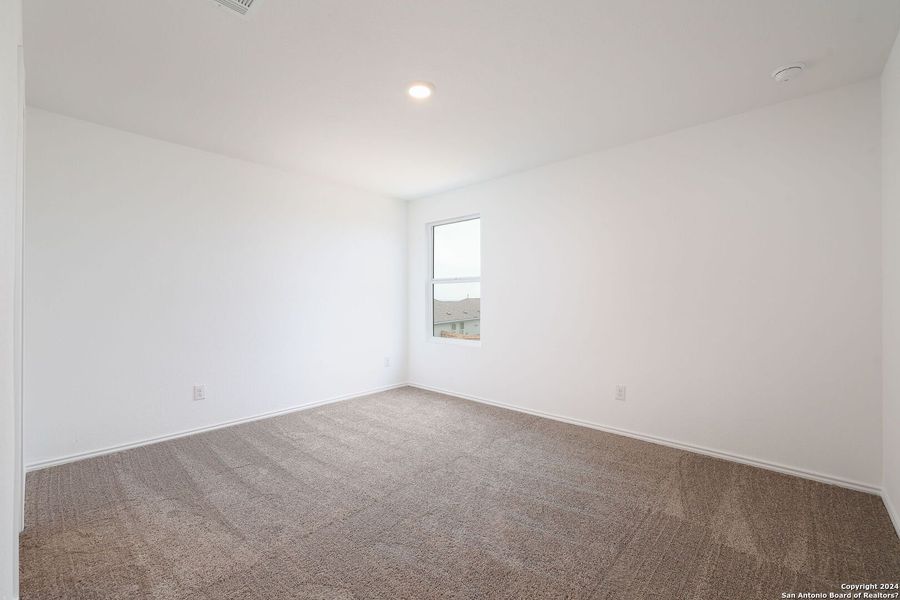 Spacious, unfurnished interior of a new home in Silos: Cottage, San Antonio (Image 11). Spacious, unfurnished interior of a new home in Silos: Cottage, San Antonio (Image 11).