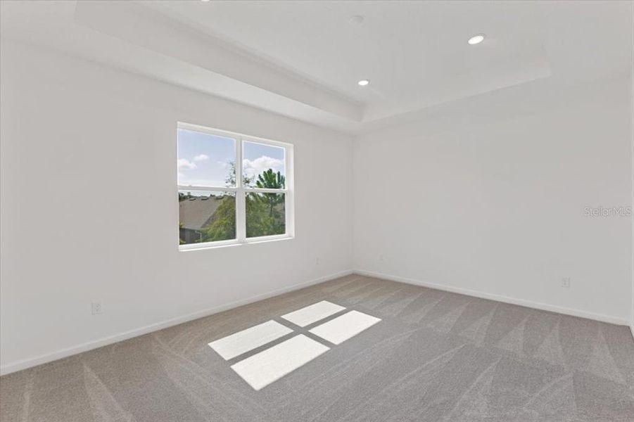Spacious, unfurnished interior of a new home in Summerbrooke, Mount Dora (Image 8).