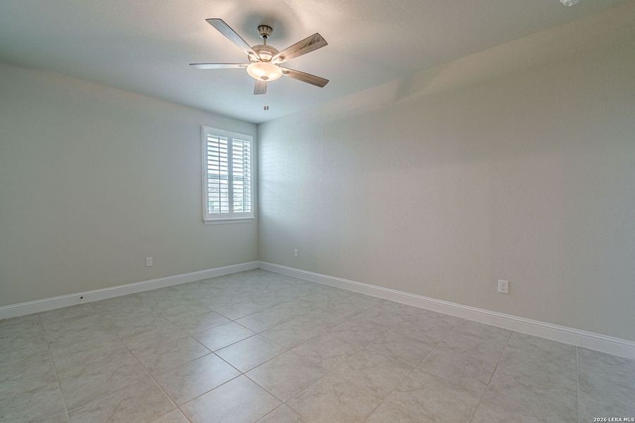 Spacious, unfurnished interior of a new home in , San Antonio (Image 21).
