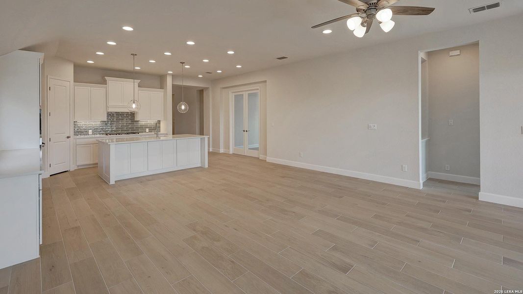 Spacious, unfurnished interior of a new home in Haby Hill, San Antonio (Image 21). Spacious, unfurnished interior of a new home in Haby Hill, San Antonio (Image 21).