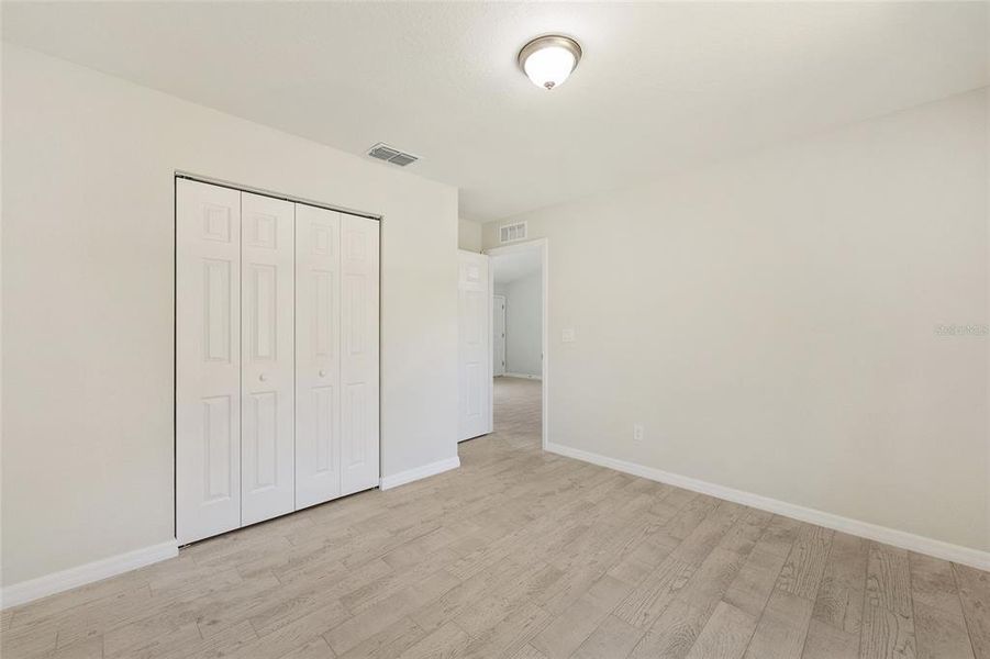 Spacious, unfurnished interior of a new home in , Ocala (Image 28).