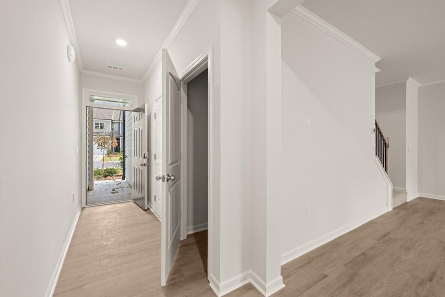 Spacious, unfurnished interior of a new home in Hughes Court, Dawsonville (Image 11).