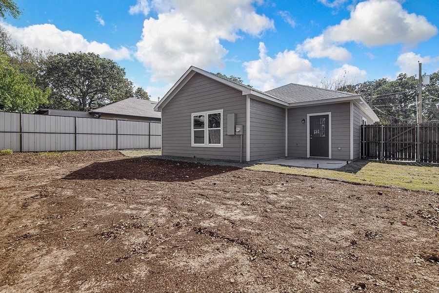 Exterior details and patio area of a home in , Fort Worth (Image 3).
