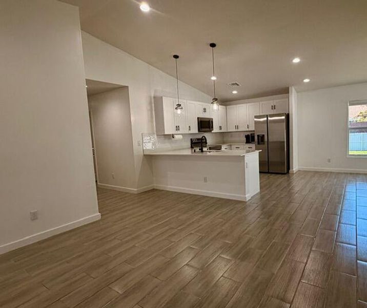 Open Floorplan Open Floorplan