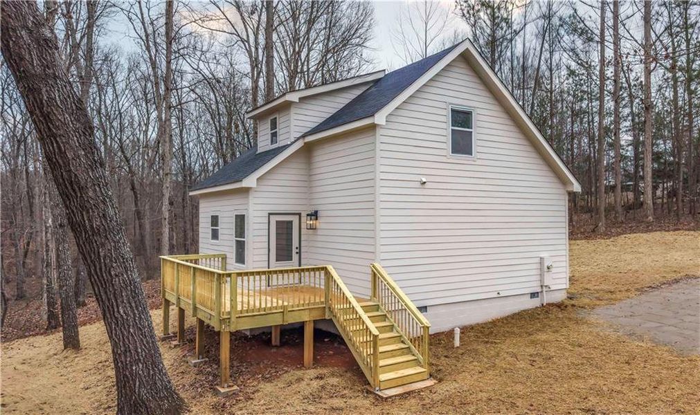 Exterior details and patio area of a home in , Carrollton (Image 23).