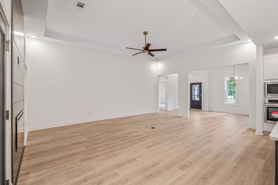 Spacious, unfurnished interior of a new home in Flint Farms, Concord (Image 34).