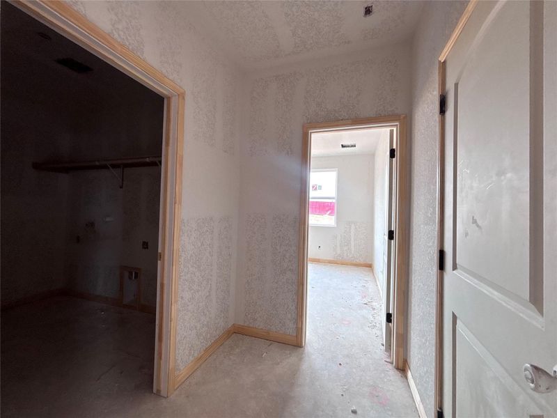 Spacious, unfurnished interior of a new home in The Colony 50s, Bastrop (Image 16). Spacious, unfurnished interior of a new home in The Colony 50s, Bastrop (Image 16).