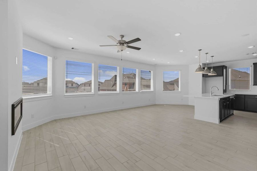 Representative unfurnished interior of a home built from the Oakdale by Chesmar Homes in Bridgeland, Elgin (Image 32).