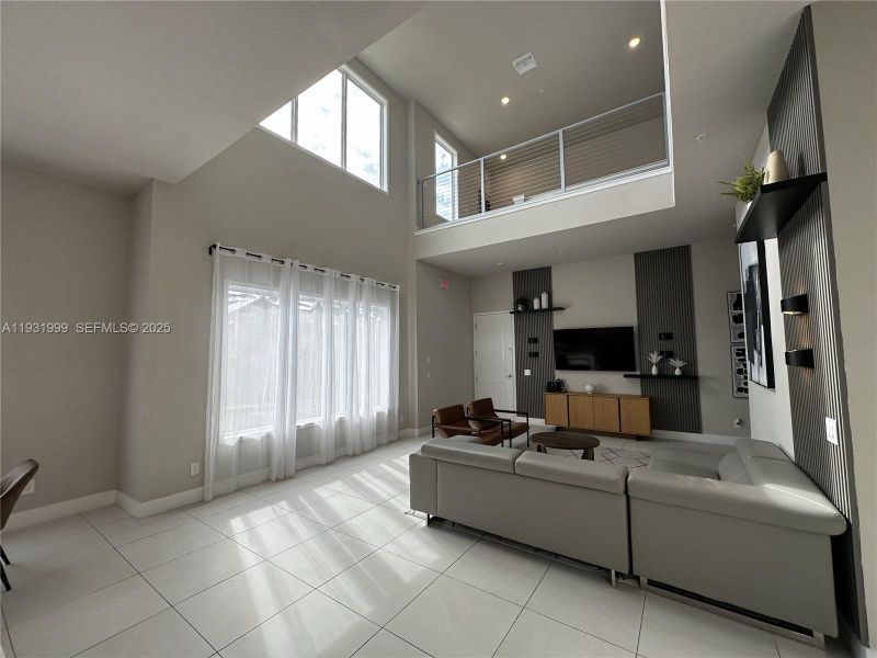 Furnished interior view inside a new home in , Kissimmee (Image 5).