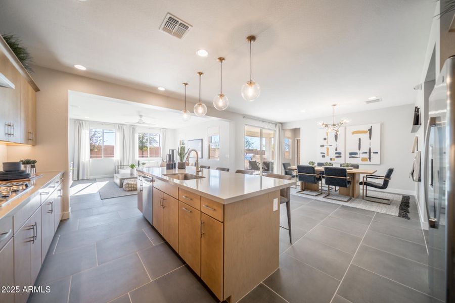 7921 E. Raleigh Avenue 7921 E. Raleigh Avenue