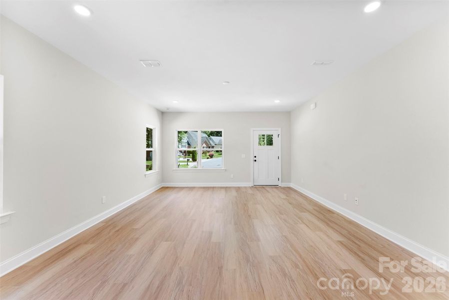 Spacious, unfurnished interior of a new home in , Kannapolis (Image 25).