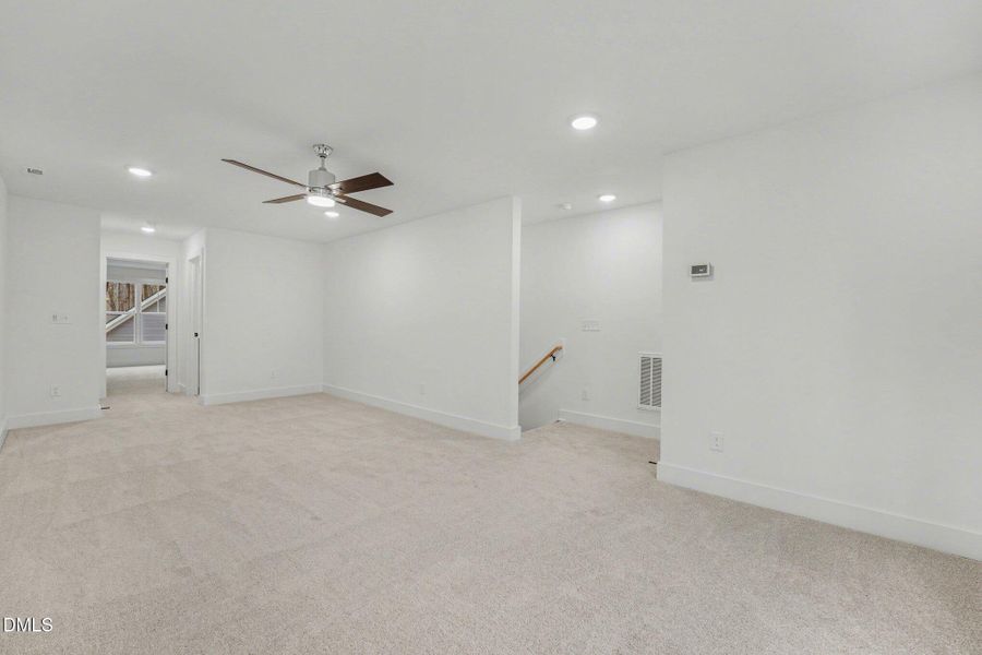 023_jam04793_906 023_jam04793_906