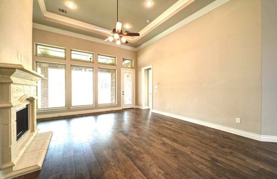 Representative unfurnished interior of a home built from the 3030 by Ravenna Homes in The Woodlands Hills 65′, Willis (Image 31). Representative unfurnished interior of a home built from the 3030 by Ravenna Homes in The Woodlands Hills 65′, Willis (Image 31).