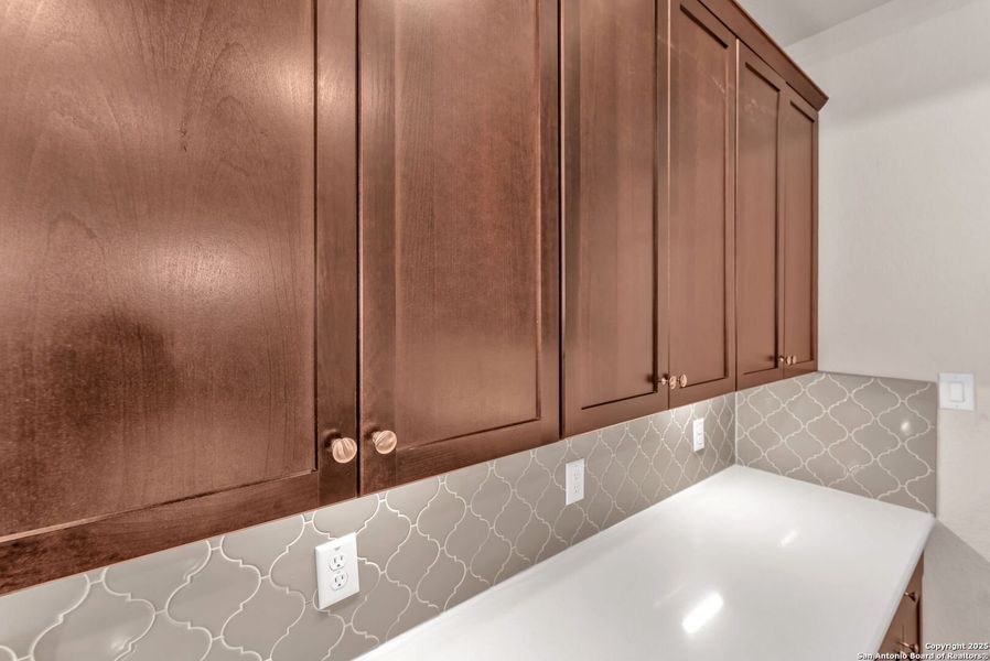 Furnished interior view inside a new home in Saddle Creek Ranch, Cibolo (Image 16). Furnished interior view inside a new home in Saddle Creek Ranch, Cibolo (Image 16).