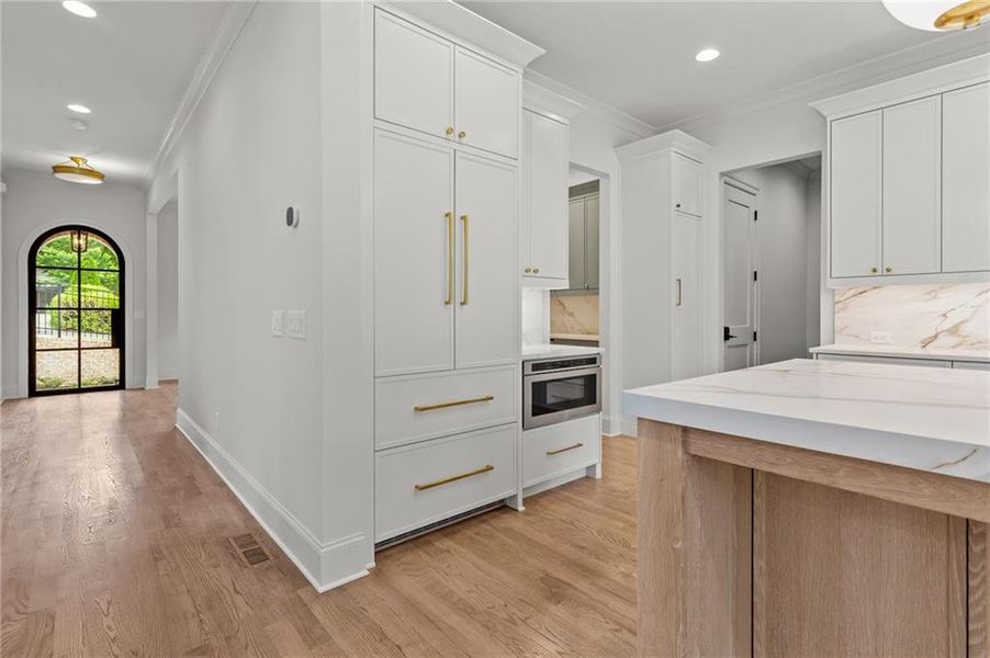 Furnished interior view inside a new home in , Buford (Image 15).