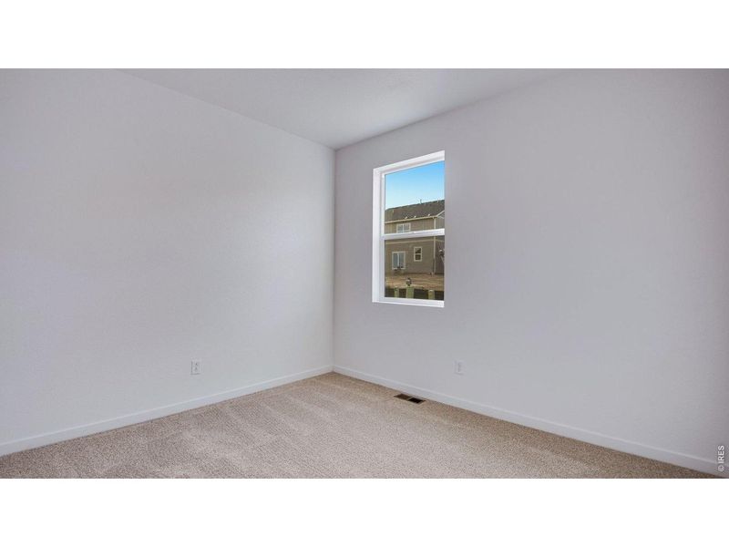 Spacious, unfurnished interior of a new home in Lakeside Canyon, Mead (Image 41). Spacious, unfurnished interior of a new home in Lakeside Canyon, Mead (Image 41).