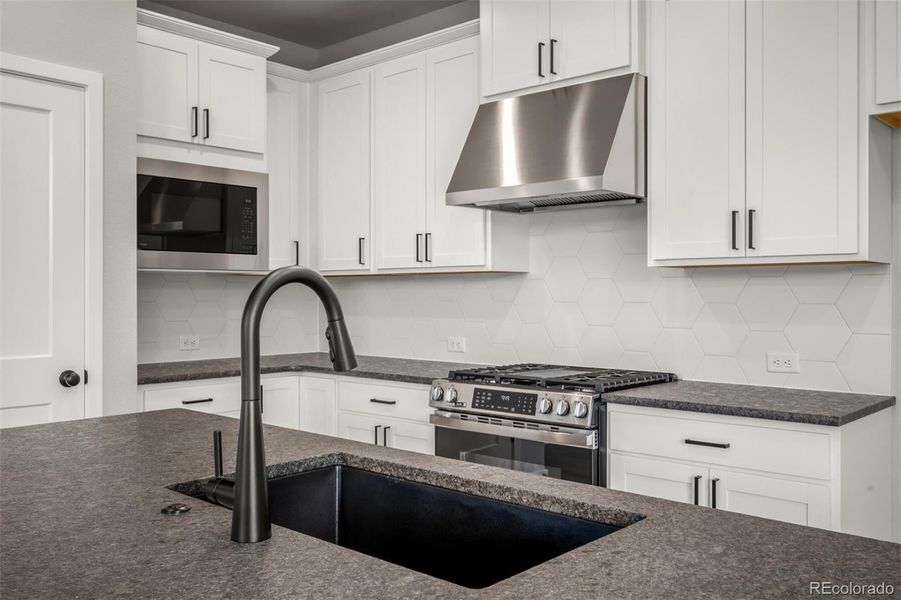 Image 26 of a home in Revel Crossing at Wolf Ranch – The Ascent Collection.