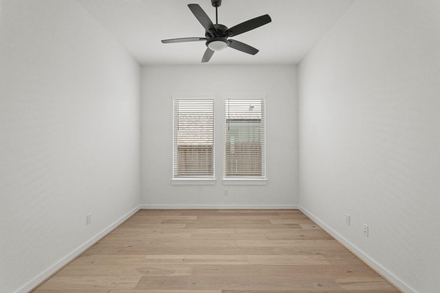 Spacious, unfurnished interior of a new home in The Highlands 50', Porter (Image 4).